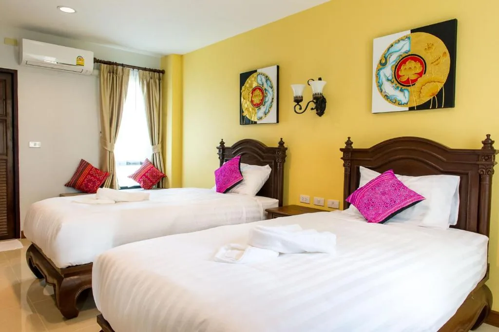 Deluxe Twin Room — Villa Thai Orchid